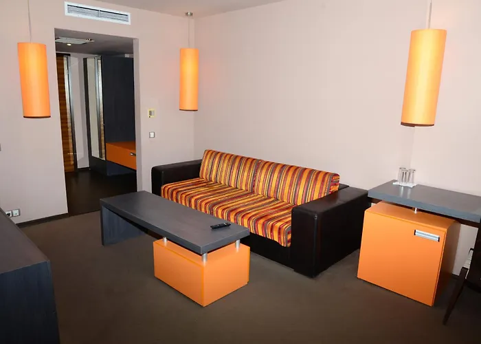 North Beach Hotel